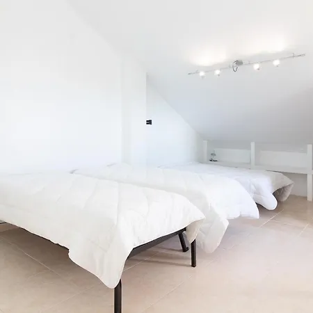 Global Properties, Adosado Con Vistas Al Mar En Playa De Corinto